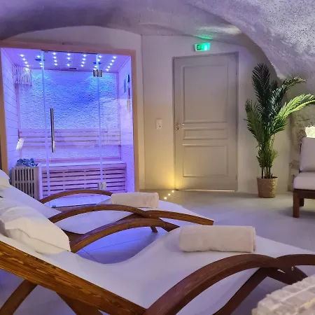 فندق مبيت وإفطار La Dolce Privatif 4*